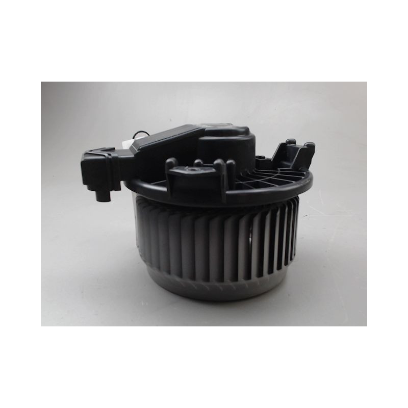 MOTEUR VENTILATEUR CHAUFFAGE SUZUKI SWIFT