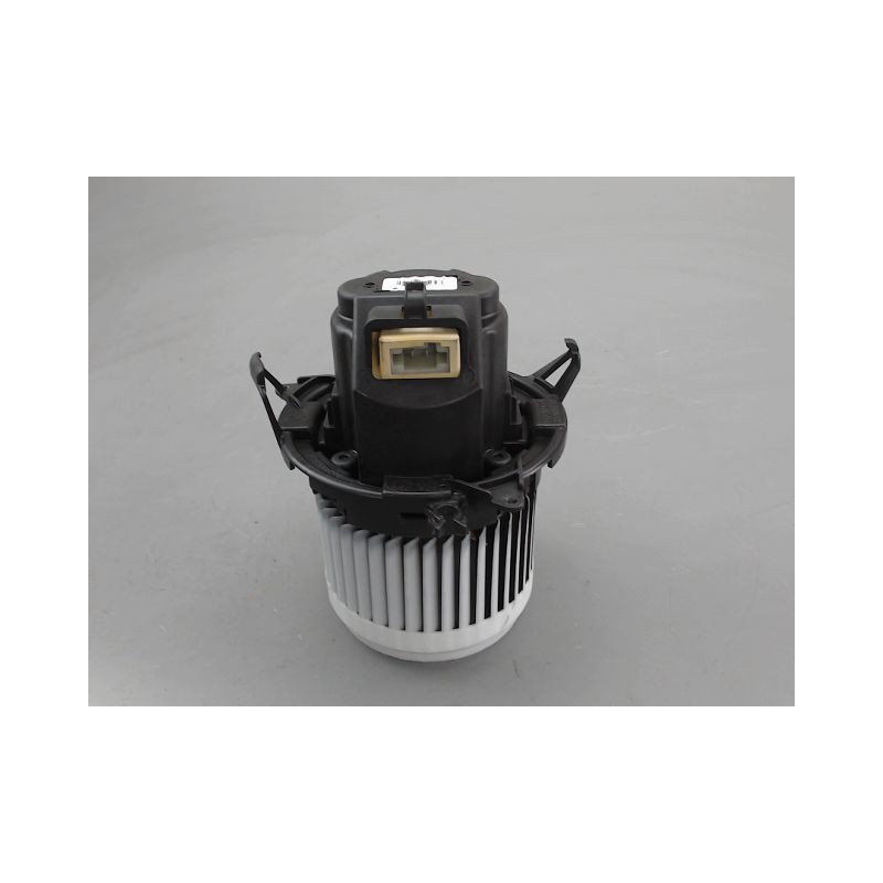 MOTEUR VENTILATEUR CHAUFFAGE RENAULT CLIO