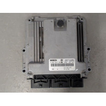 CALCULATEUR MOTEUR RENAULT CLIO
