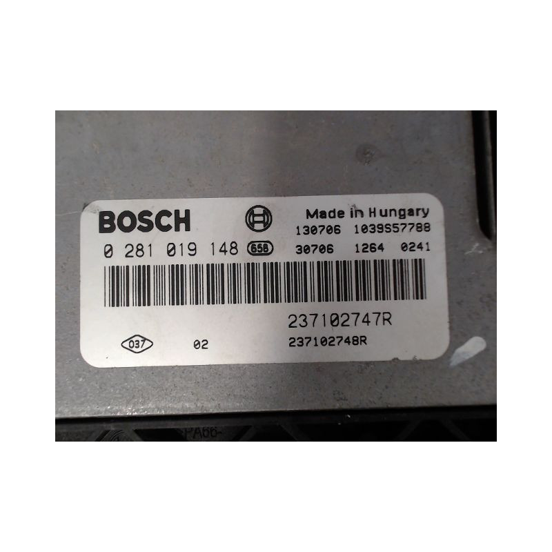 CALCULATEUR MOTEUR RENAULT CLIO