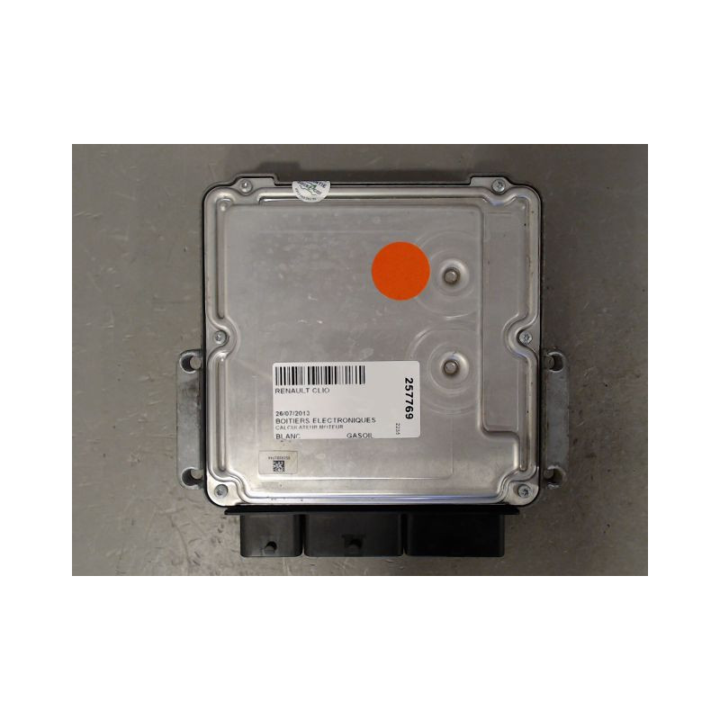 CALCULATEUR MOTEUR RENAULT CLIO