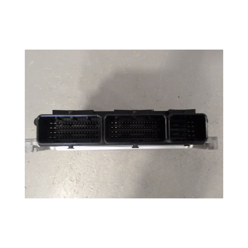 CALCULATEUR MOTEUR RENAULT MEGANE