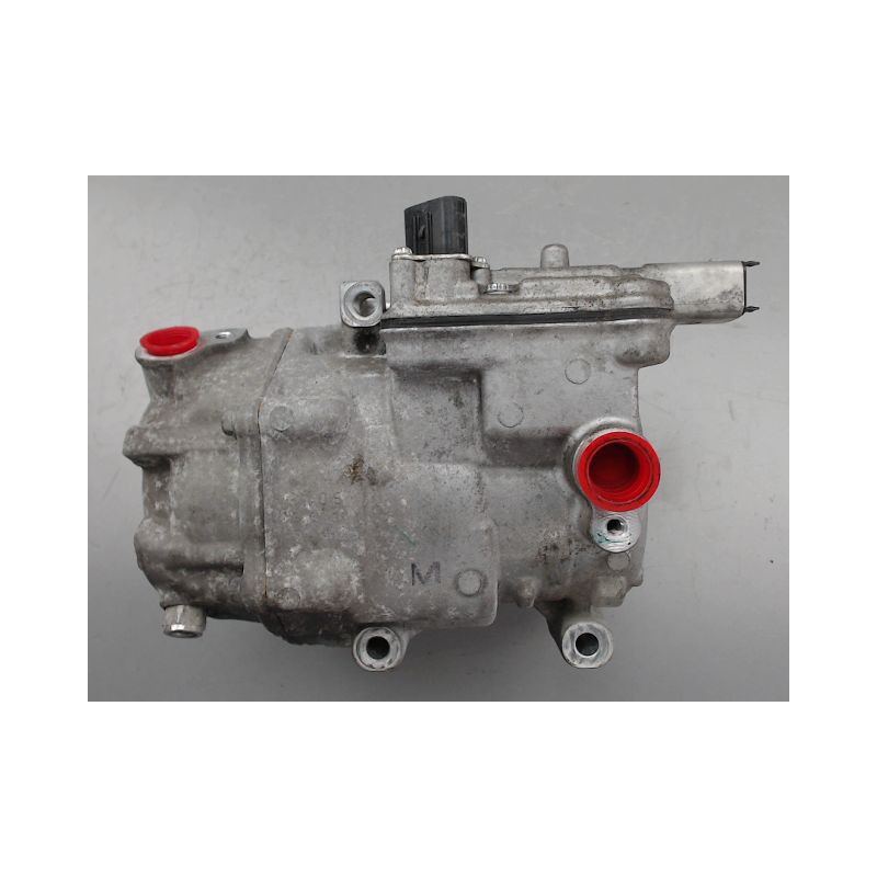 COMPRESSEUR AIR CONDITIONNE TOYOTA YARIS