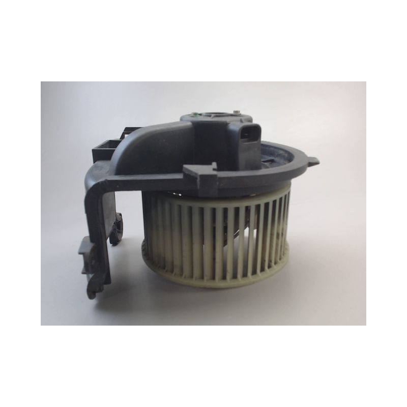 MOTEUR VENTILATEUR CHAUFFAGE RENAULT CLIO