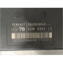 BOITE A FUSIBLES RENAULT MEGANE