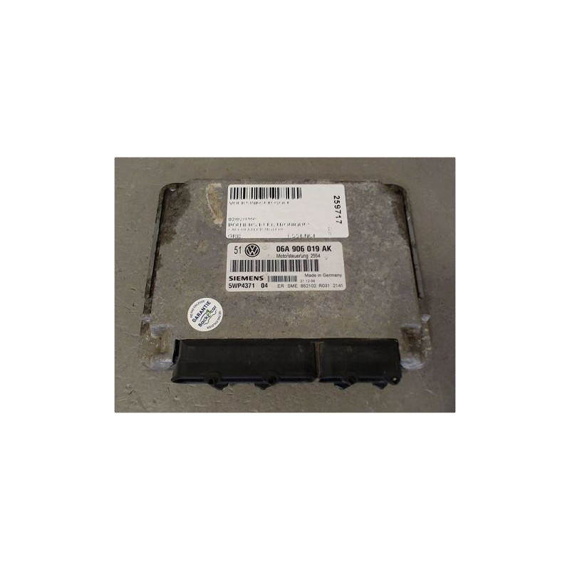 CALCULATEUR MOTEUR VOLKSWAGEN GOLF