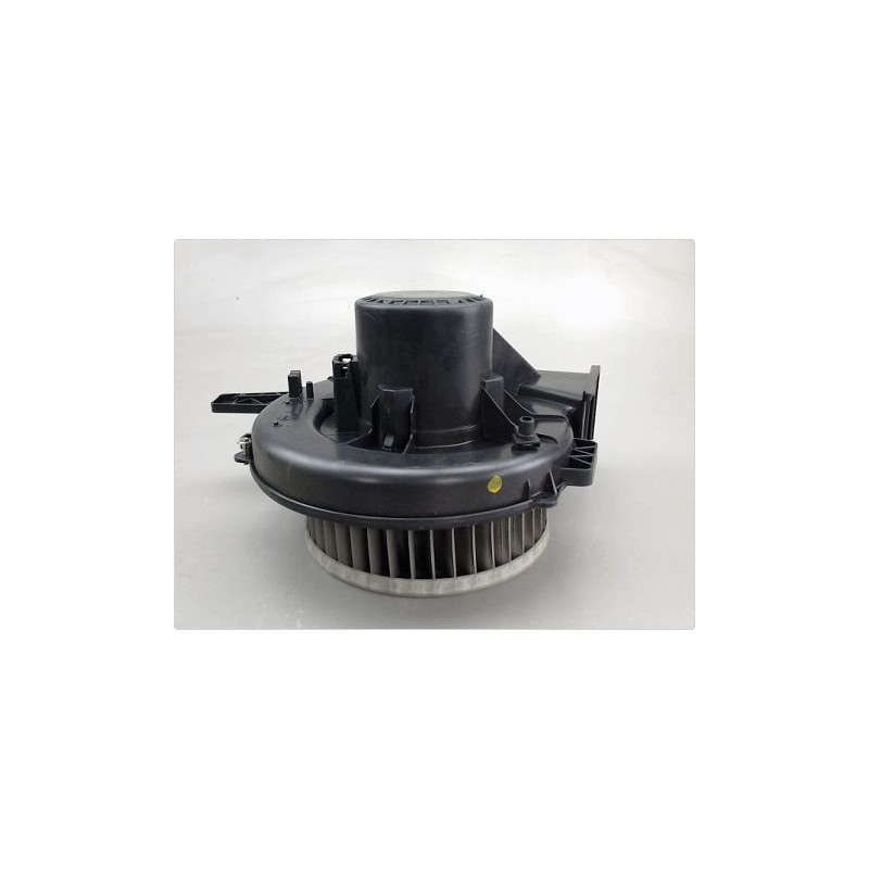 MOTEUR VENTILATEUR CHAUFFAGE SKODA FABIA