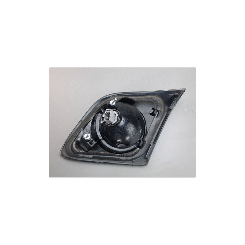 FEU ARRIERE INTERIEUR GAUCHE MAZDA 3