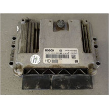 CALCULATEUR MOTEUR OPEL ZAFIRA