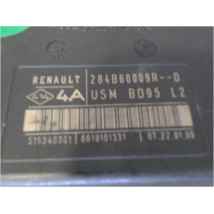 BOITE A FUSIBLES RENAULT MEGANE