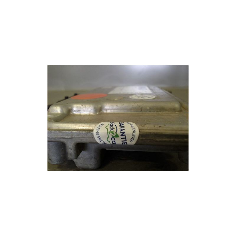 CALCULATEUR MOTEUR TOYOTA YARIS