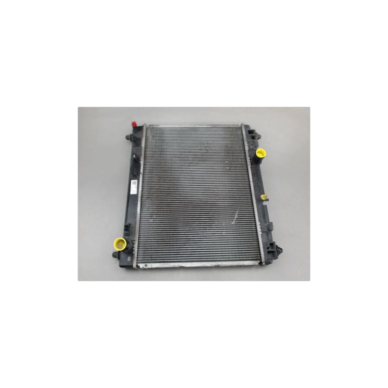 RADIATEUR TOYOTA YARIS