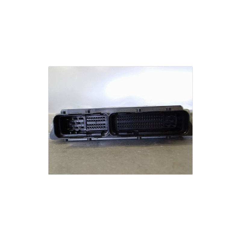 CALCULATEUR MOTEUR TOYOTA YARIS