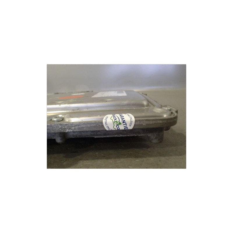 CALCULATEUR MOTEUR RENAULT ESPACE