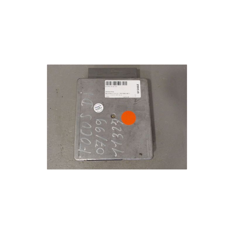 CALCULATEUR MOTEUR FORD FOCUS