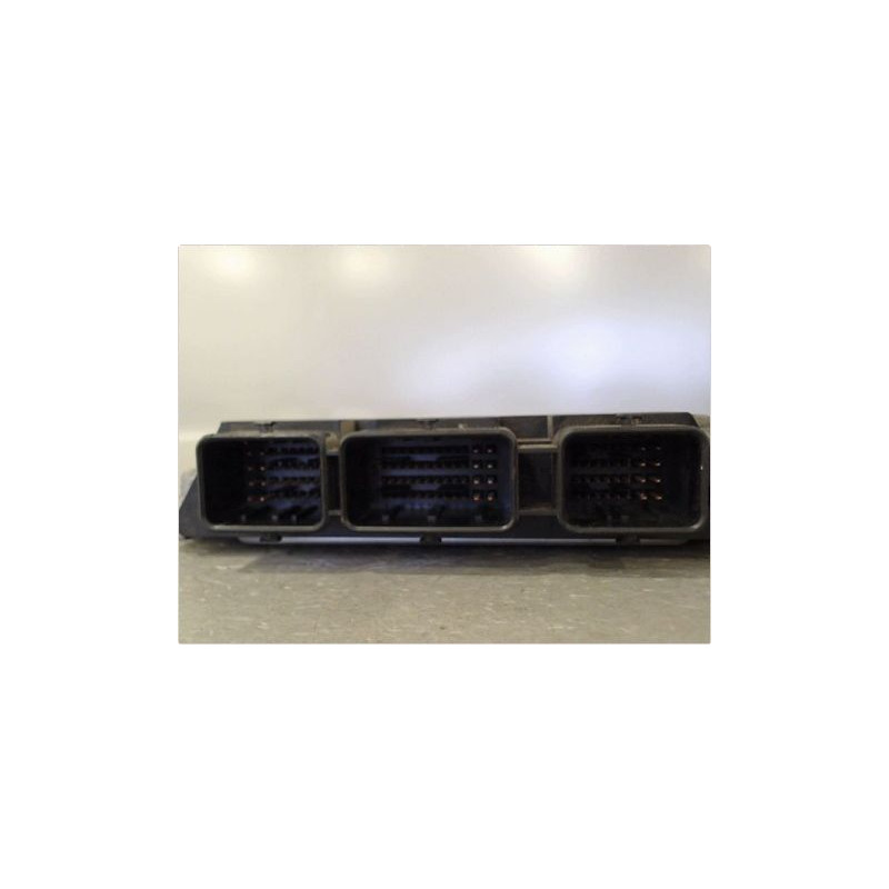 CALCULATEUR MOTEUR RENAULT MEGANE