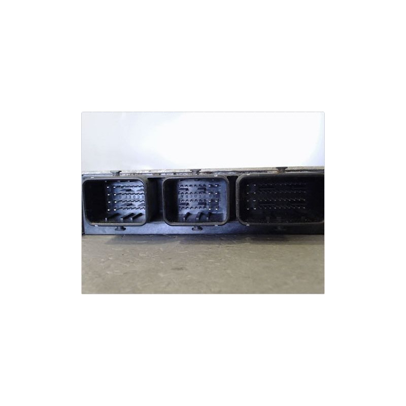 CALCULATEUR MOTEUR PEUGEOT 206