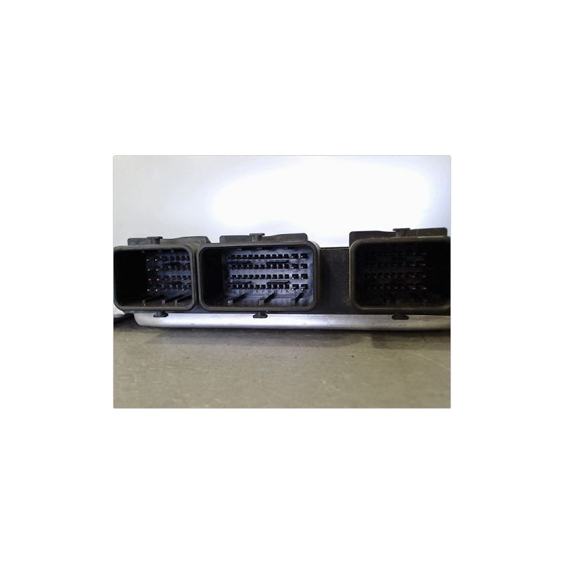 CALCULATEUR MOTEUR PEUGEOT 206