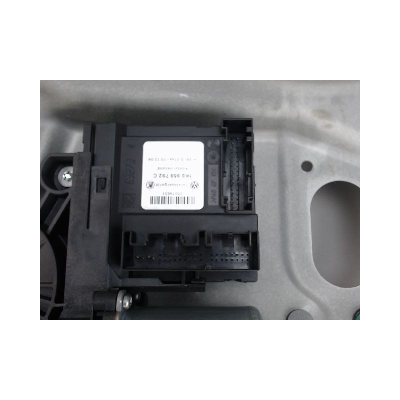 MECANISME LEVE-GLACE AVANT DROIT VOLKSWAGEN TOURAN