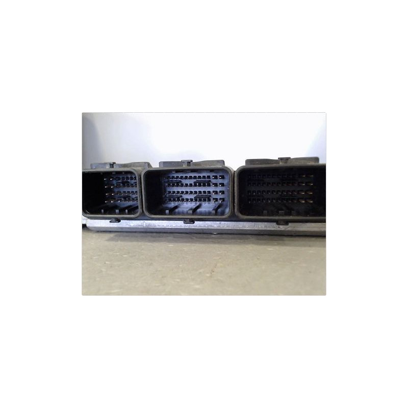 CALCULATEUR MOTEUR RENAULT MEGANE