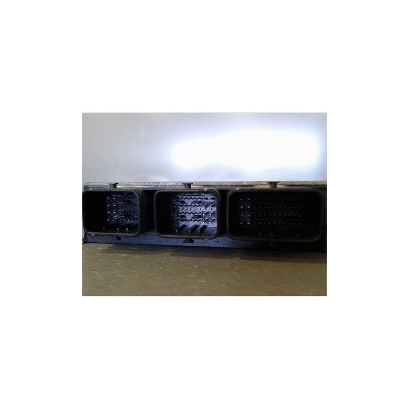 CALCULATEUR MOTEUR PEUGEOT 206