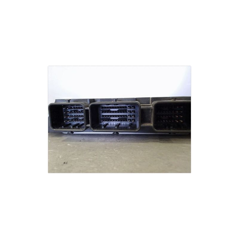 CALCULATEUR MOTEUR PEUGEOT 206