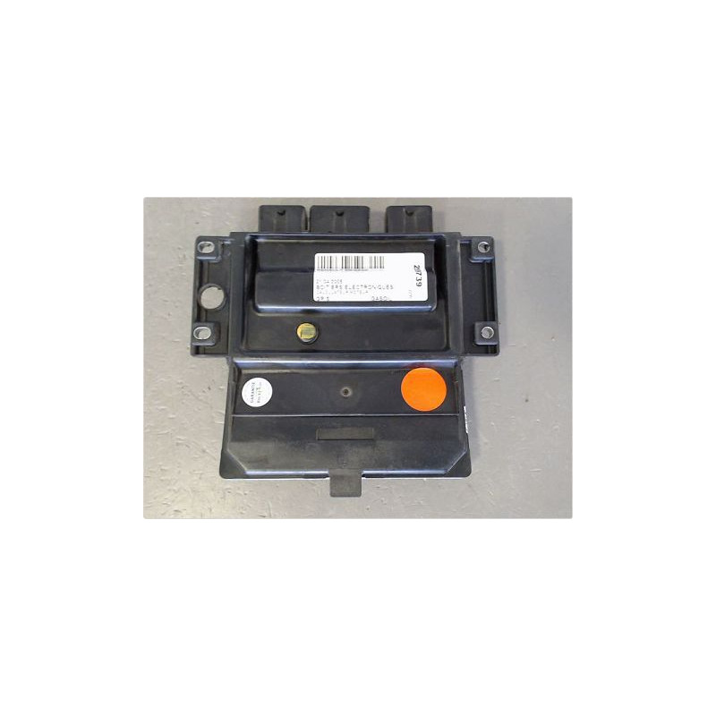 CALCULATEUR MOTEUR RENAULT MEGANE