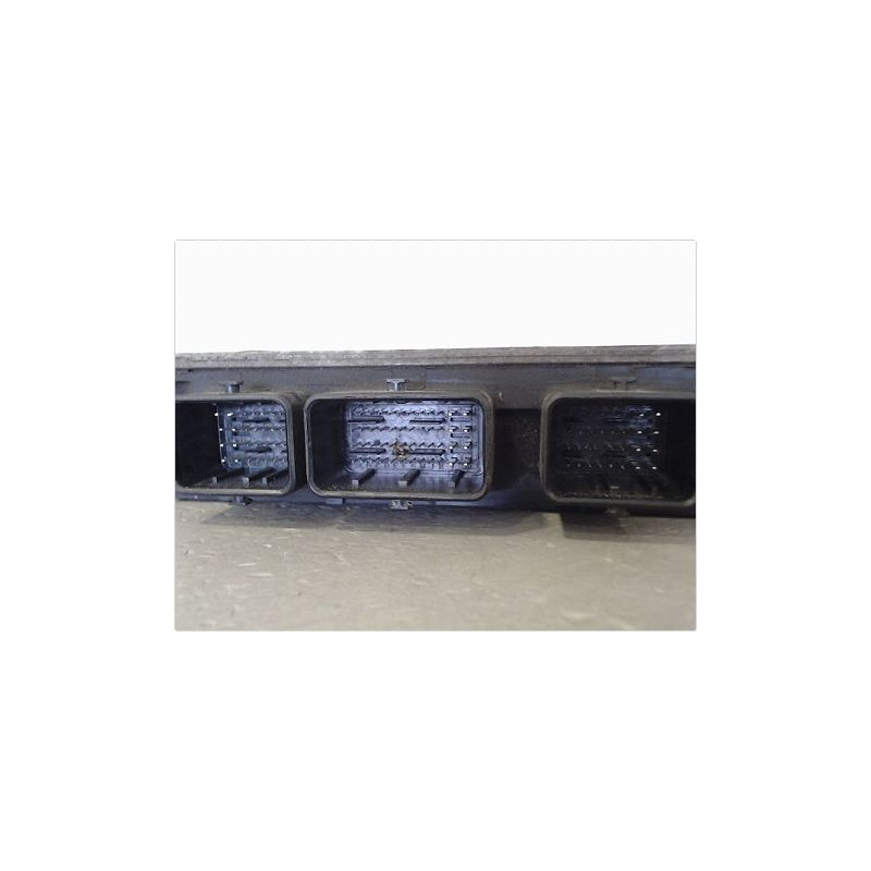 CALCULATEUR MOTEUR RENAULT CLIO