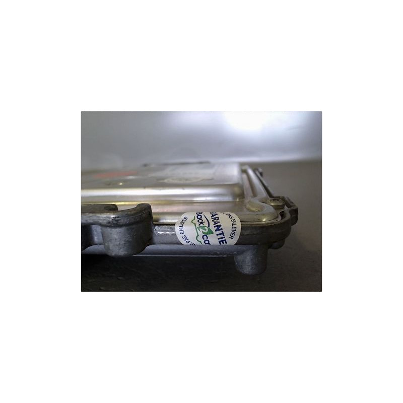CALCULATEUR MOTEUR RENAULT MEGANE