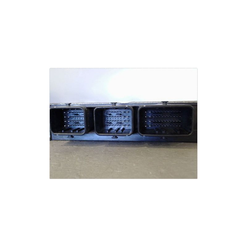 CALCULATEUR MOTEUR PEUGEOT 206