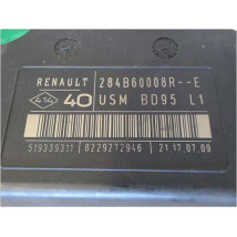 BOITE A FUSIBLES RENAULT MEGANE