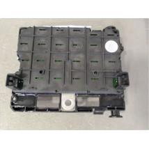 BOITE A FUSIBLES PEUGEOT 206