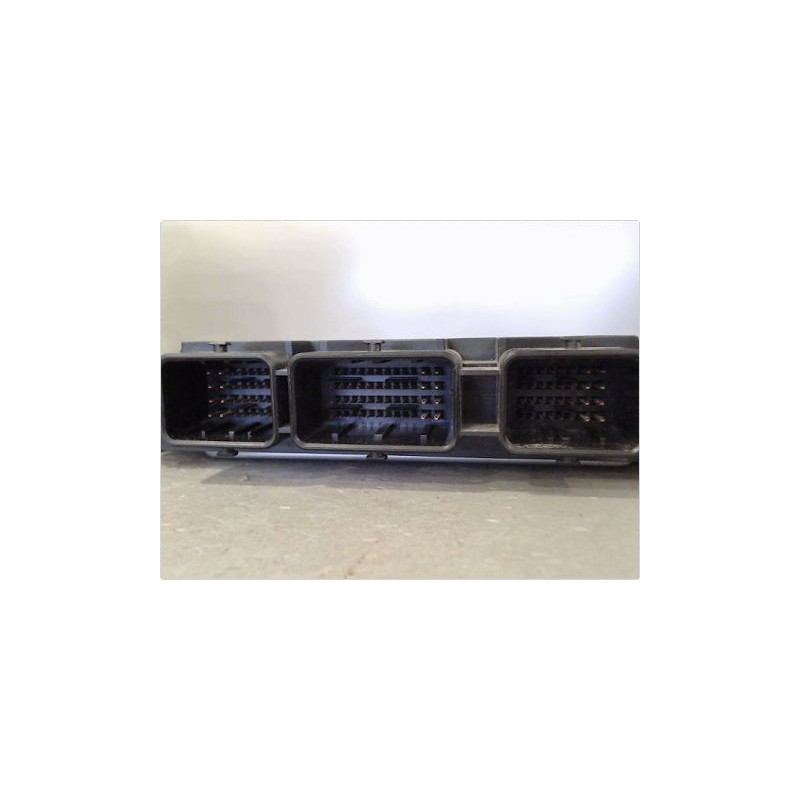 CALCULATEUR MOTEUR RENAULT LAGUNA