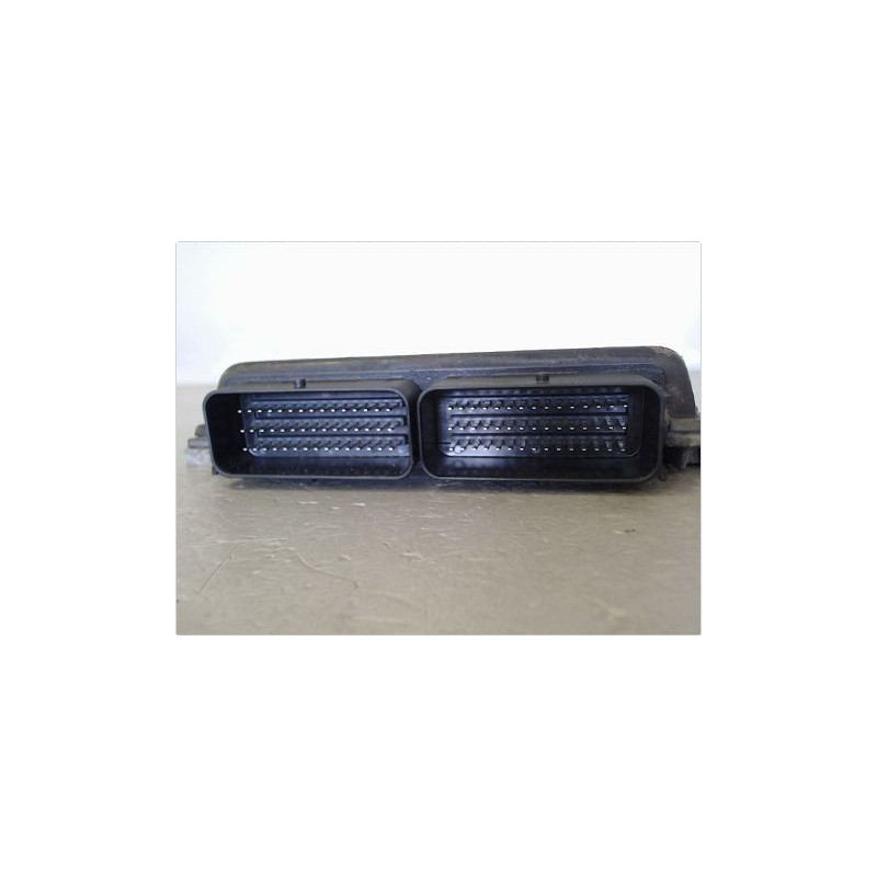 CALCULATEUR MOTEUR RENAULT CLIO