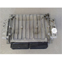 CALCULATEUR MOTEUR RENAULT CLIO