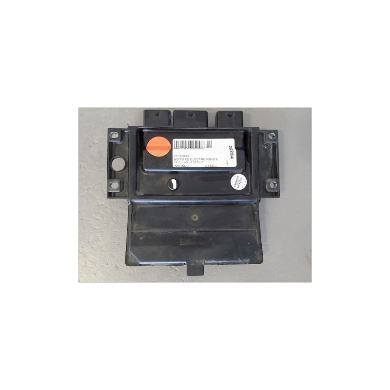 CALCULATEUR MOTEUR RENAULT KANGOO