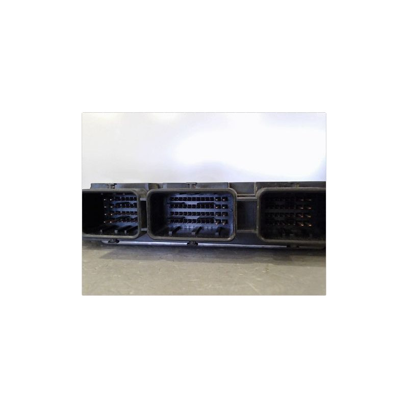 CALCULATEUR MOTEUR RENAULT MEGANE
