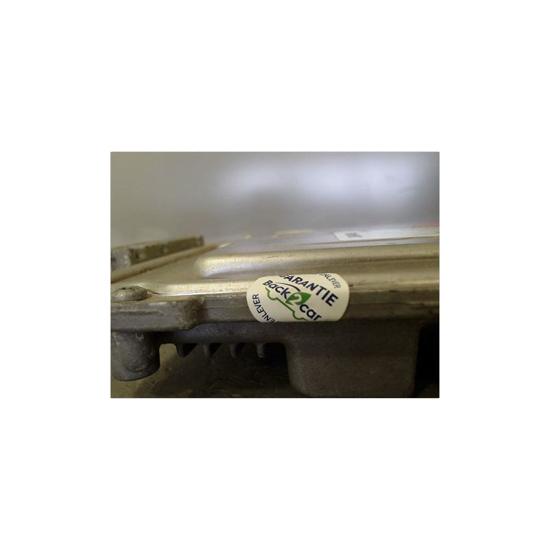 CALCULATEUR MOTEUR RENAULT MEGANE