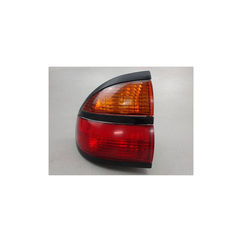 FEU ARRIERE GAUCHE  RENAULT LAGUNA