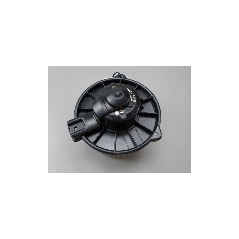 MOTEUR VENTILATEUR CHAUFFAGE TOYOTA YARIS