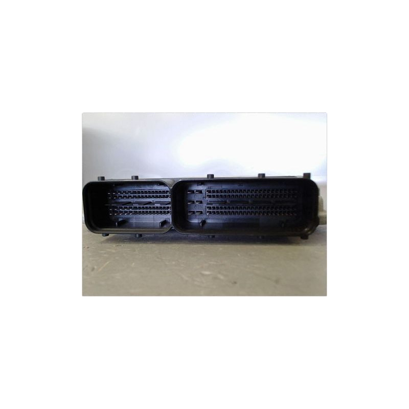 CALCULATEUR MOTEUR VOLKSWAGEN TOURAN