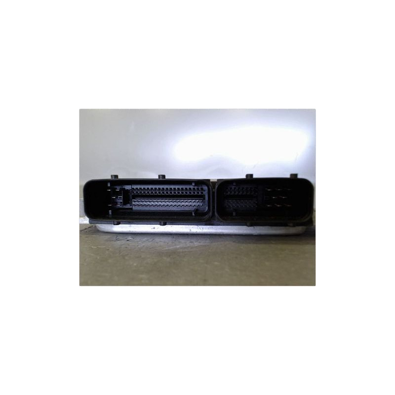 CALCULATEUR MOTEUR VOLKSWAGEN POLO