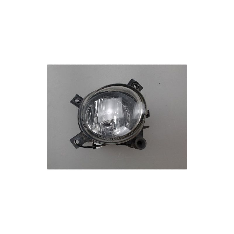 PHARE ANTIBROUILLARD AVANT DROIT AUDI A4
