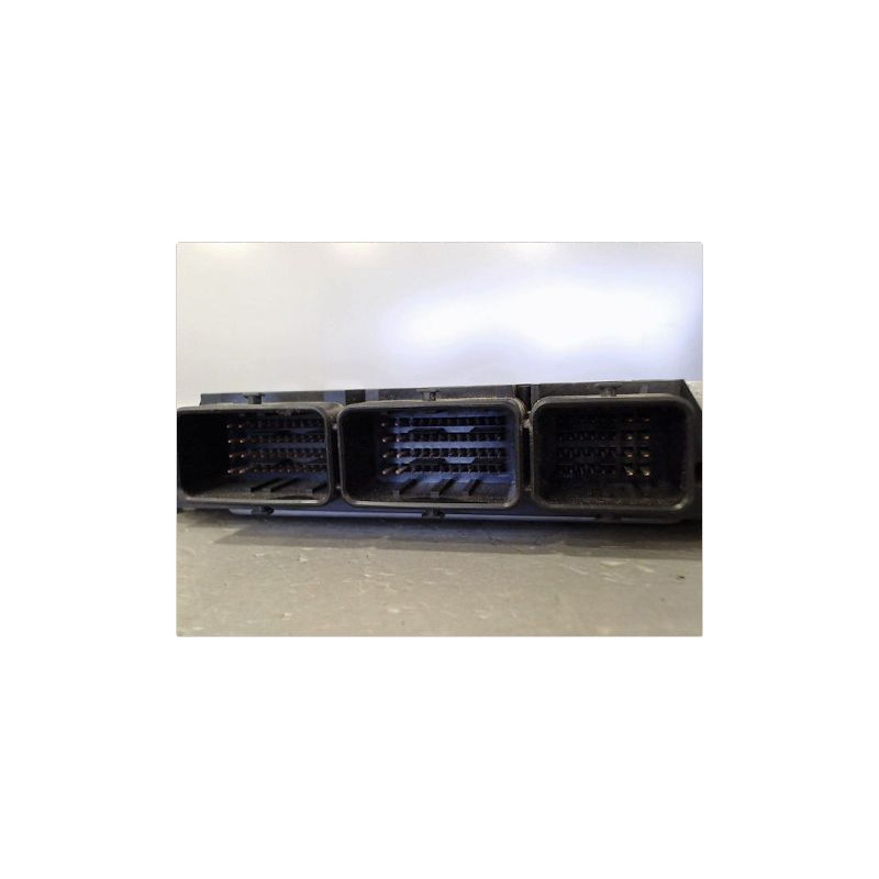 CALCULATEUR MOTEUR RENAULT ESPACE