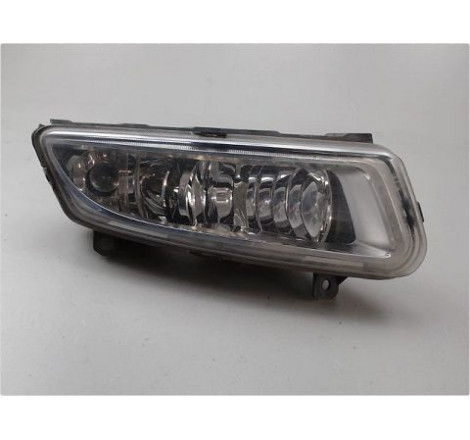 PHARE ANTIBROUILLARD AVD