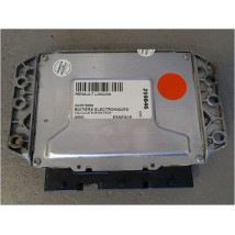 CALCULATEUR MOTEUR RENAULT LAGUNA