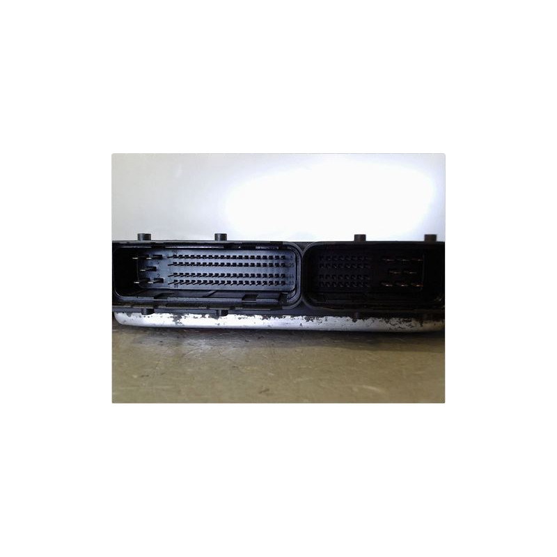 CALCULATEUR MOTEUR TOYOTA AYGO