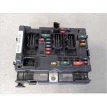 BOITE A FUSIBLES PEUGEOT 307