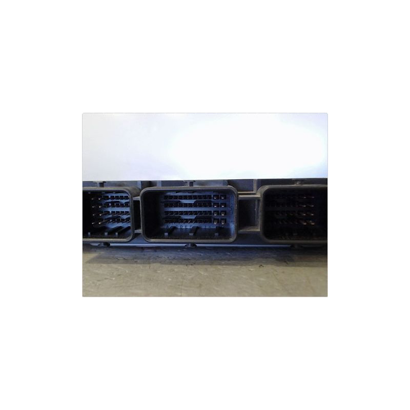 CALCULATEUR MOTEUR PEUGEOT 206