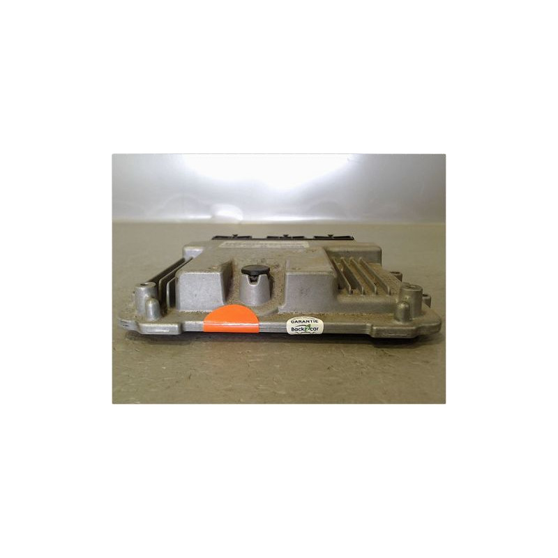 CALCULATEUR MOTEUR RENAULT LAGUNA